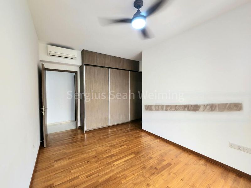 3 Bed Apartment (Condo) for Sale in  Seaside Residences - Image 8