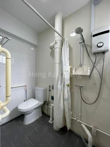 3 Room (3NG) HDB for Rent in  153 Serangoon North Avenue 1 - Image 4