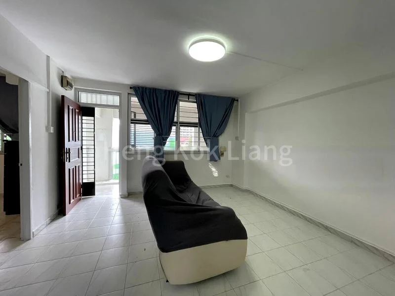 3 Room (3NG) HDB for Rent in  153 Serangoon North Avenue 1 - Image 1