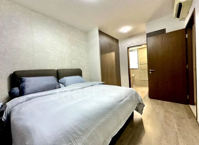 3 Bed Executive Condo for Rent in  The Visionaire - Image 3