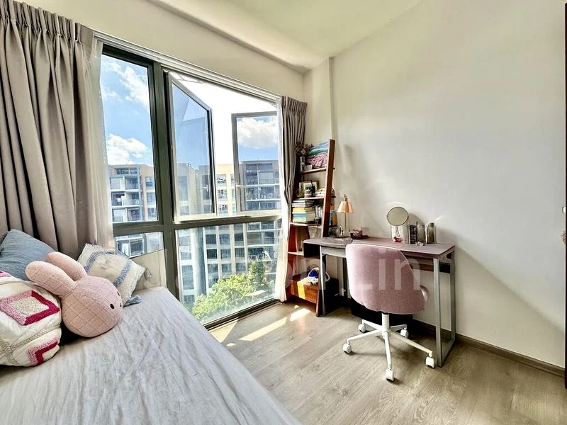 3 Bed Executive Condo for Rent in  The Visionaire - Image 8