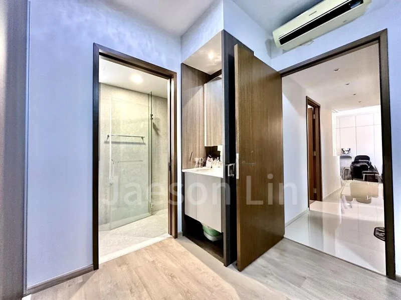 3 Bed Executive Condo for Rent in  The Visionaire - Image 1
