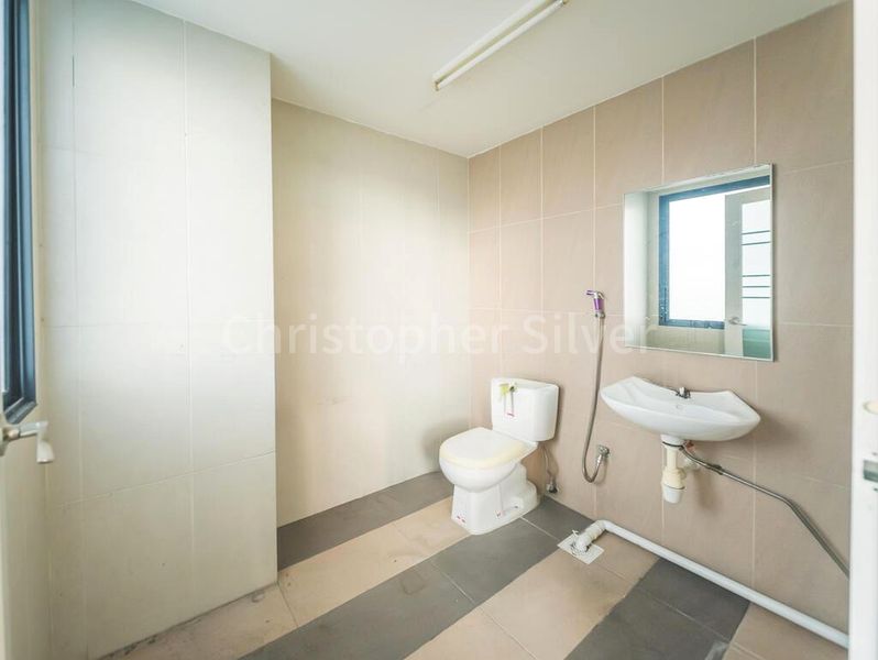 Light Industrial (B1) for Rent: Woodlands 11 - Image 2