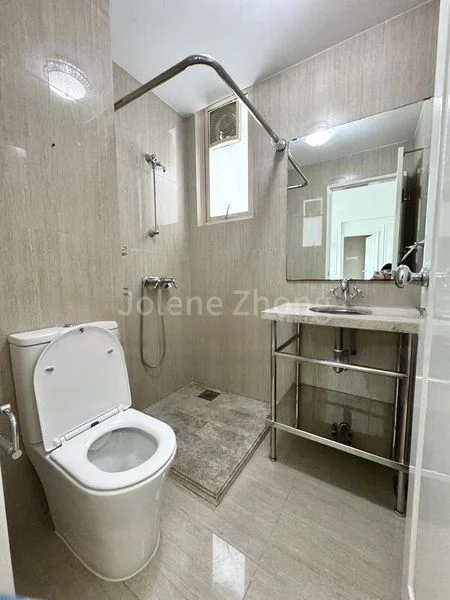 2 Bed Apartment (Condo) for Rent in  Emerald East - Image 3