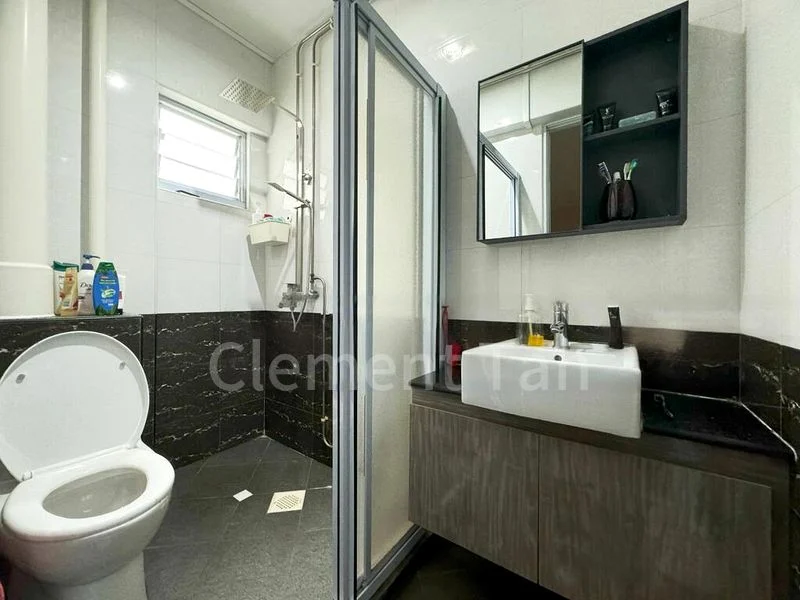 Room (HDB) for Rent in  44 Lengkok Bahru - Image 4