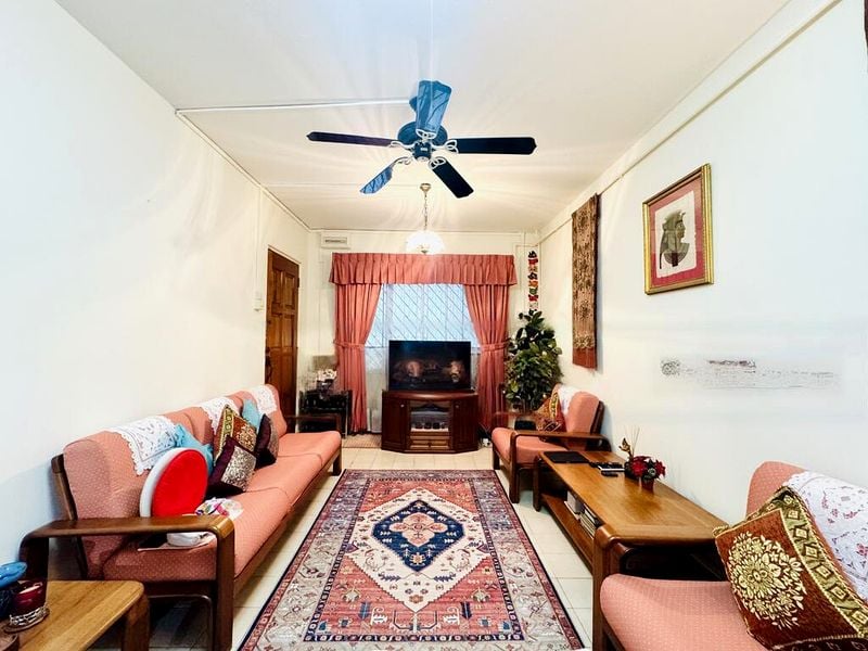 3 Room (3A) HDB for Sale in  340 Bukit Batok Street 34 - Image 11