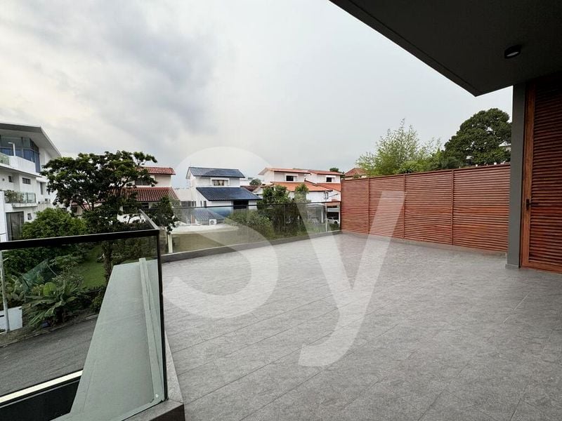 6 Bed Semi-Detached House (Landed) for Sale in  Golden Rise Estate - Image 5