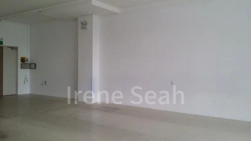 Light Industrial (B1) for Rent: Midview City - Image 1