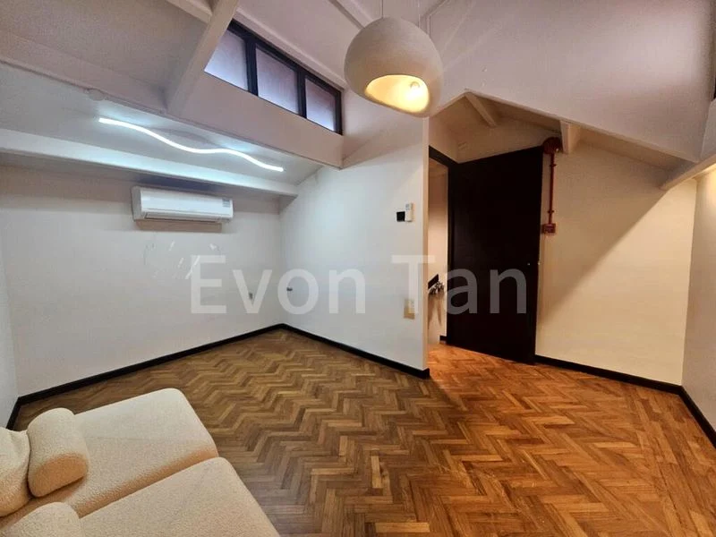 Shop / Shophouse for Rent:  Suits SOHO or Residential | 2 Rooms and Living Room - Image 4