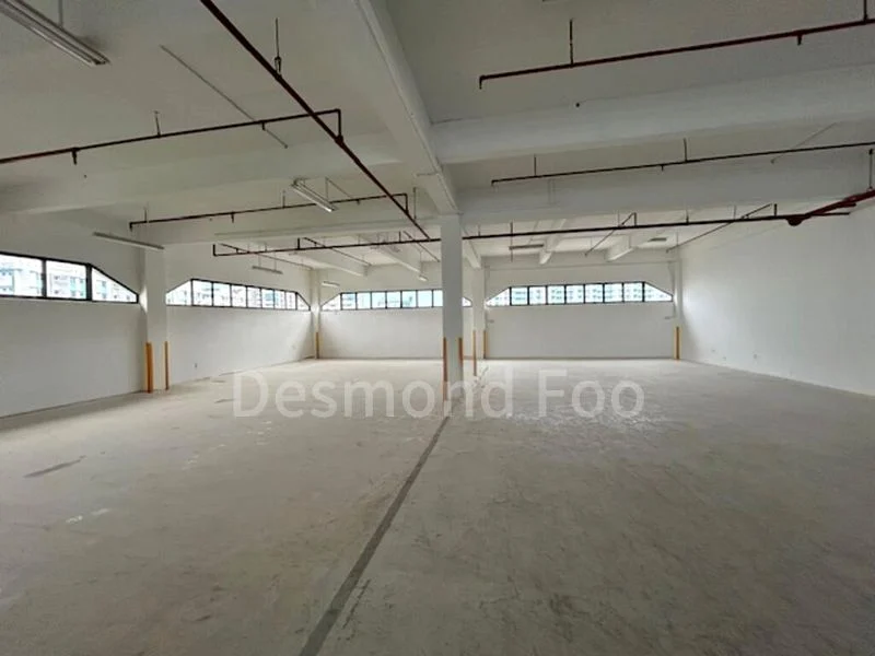 Warehouse near Aljunied MRT; Attached Toilet - Image 2