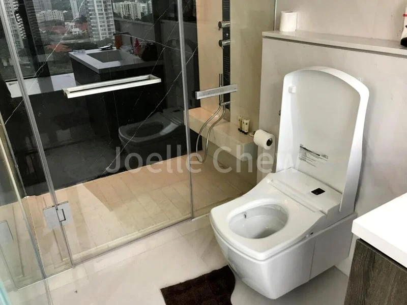 2 Bed Condo for Rent in  The Scotts Tower - Image 5