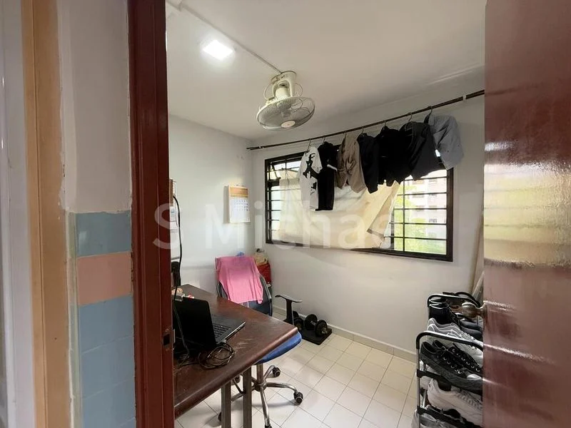 3 Room (3I) HDB for Sale in 20 Chai Chee Road - Image 5