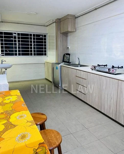 3 Room (3NG) HDB for Rent in  201 Serangoon Central - Image 1