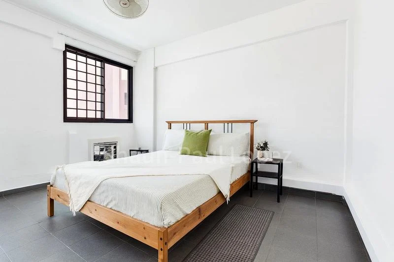 3 Room (3I) HDB for Rent in  24 Sin Ming Road - Image 1