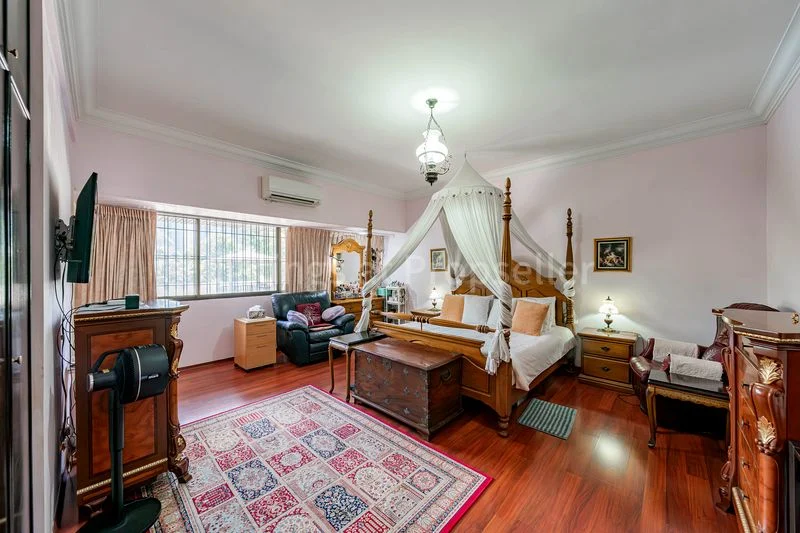 5 Bed Apartment (Condo) for Sale in Townhouse Apartments - Image 9