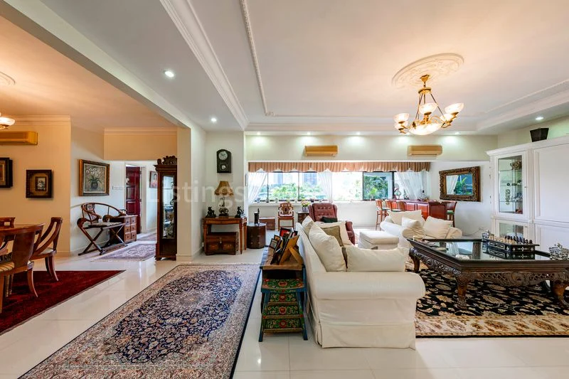 5 Bed Apartment (Condo) for Sale in Townhouse Apartments - Image 3