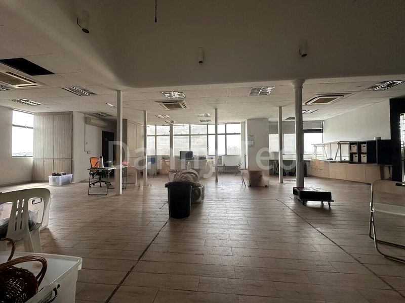 Light Industrial (B1) for Sale: 8B on Admiralty Street - Image 1