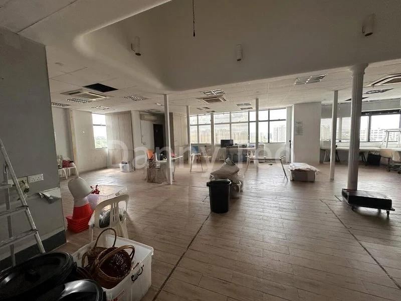 Light Industrial (B1) for Sale: 8B on Admiralty Street - Image 4