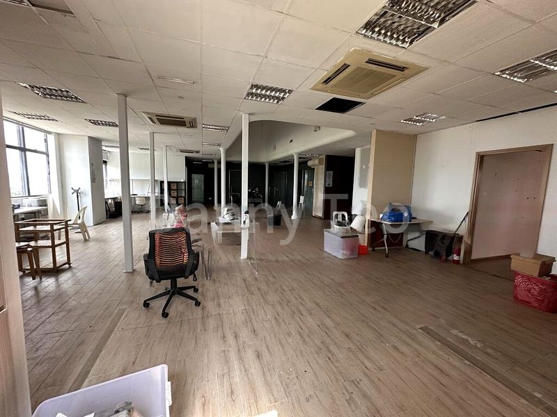 Light Industrial (B1) for Sale: 8B on Admiralty Street - Image 2
