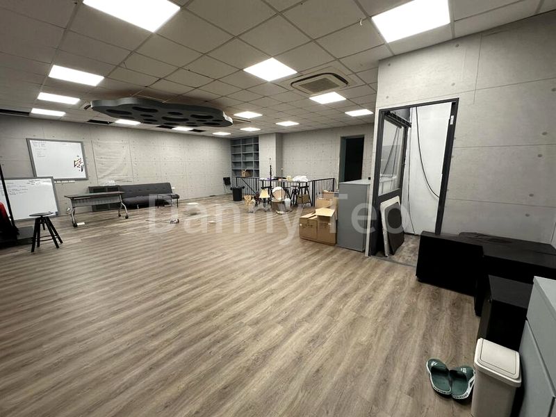 Light Industrial (B1) for Sale: 8B on Admiralty Street - Image 7