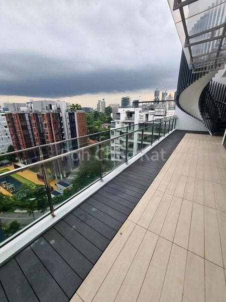 4 Bed Apartment (Condo) for Rent in  Treasure On Balmoral - Image 2