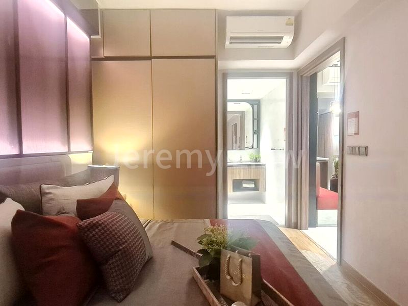 5 Bed Condo for Sale in  Sceneca Residence / Sceneca Square - Image 1