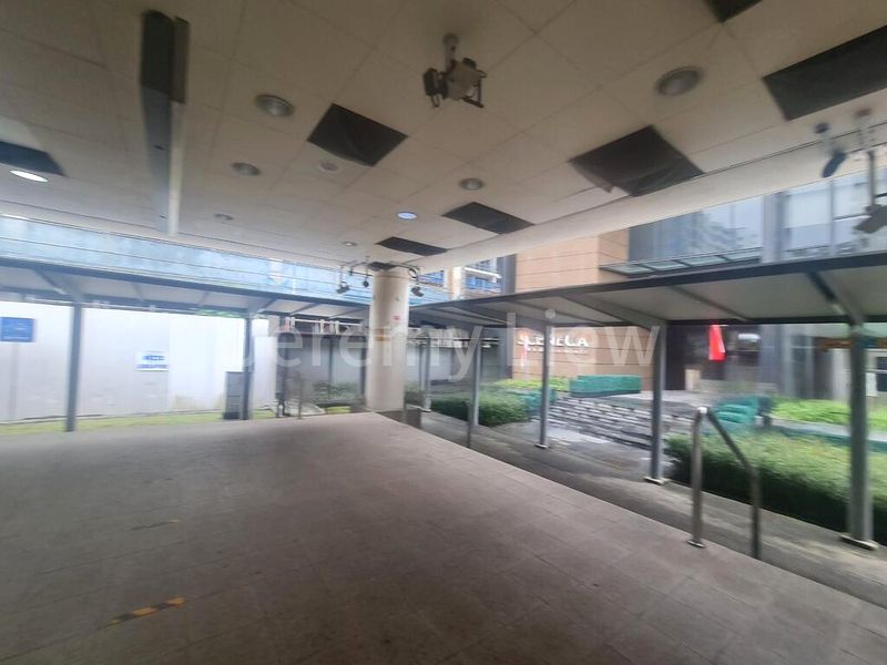 5 Bed Condo for Sale in  Sceneca Residence / Sceneca Square - Image 10