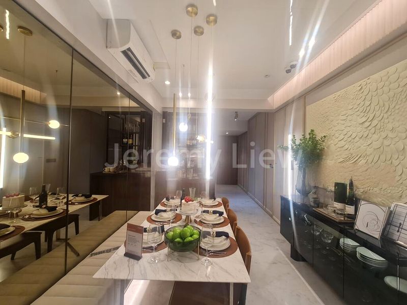 5 Bed Condo for Sale in  Sceneca Residence / Sceneca Square - Image 8