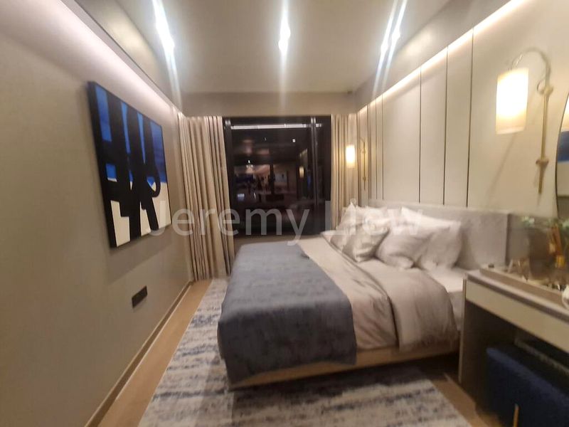 5 Bed Condo for Sale in  Sceneca Residence / Sceneca Square - Image 6