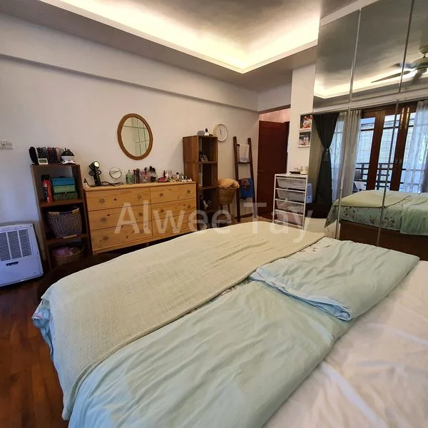 4+1 Bed Condo for Rent in  The Dairy Farm - Image 11