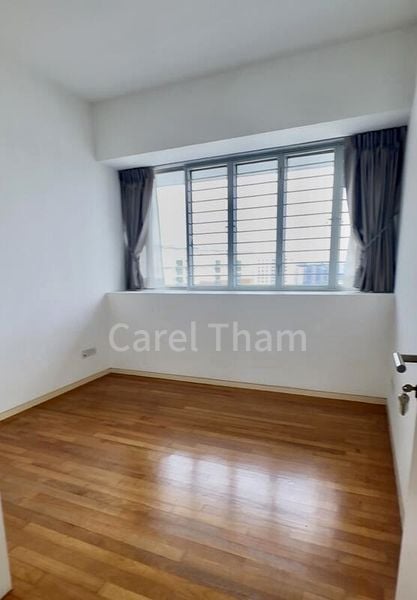 3 Bed Condo for Rent in  The Trumps - Image 10