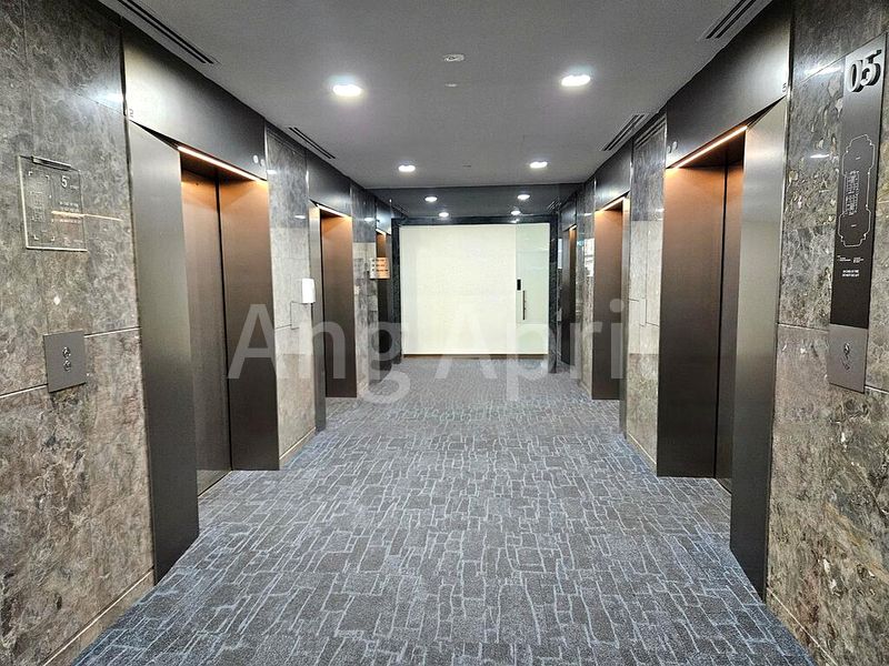 Office for Rent: Prime Location, Minutes to Station - Image 2