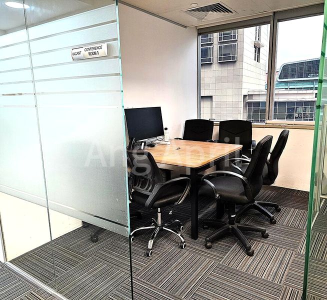 Office for Rent: Prime Location, Minutes to Station - Image 8