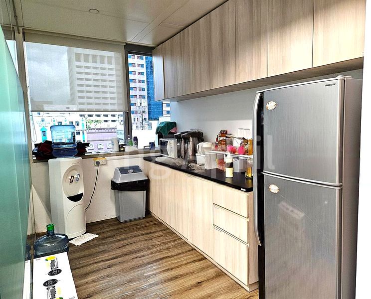 Office for Rent: Prime Location, Minutes to Station - Image 7