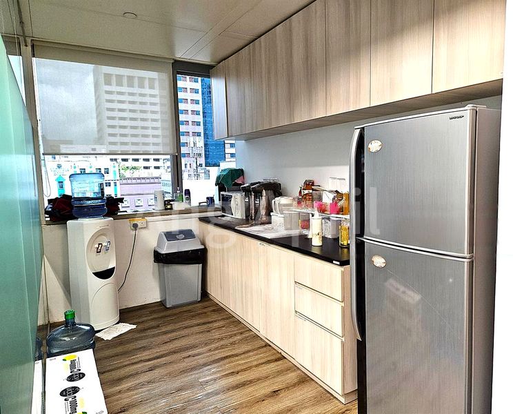 Office for Rent: Prime Location, Minutes to Station - Image 15