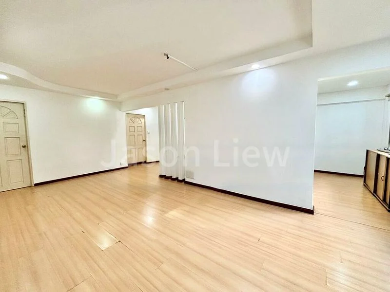 5 Room (5I) HDB for Sale in  405 Pasir Ris Drive 6 - Image 4