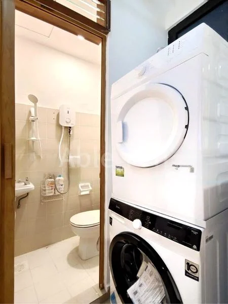 Room (Condo) for Rent in  Tanglin View - Image 3