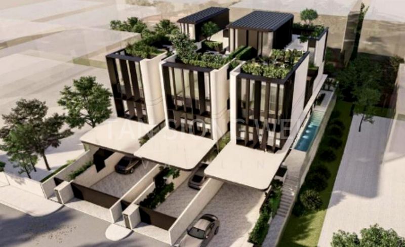 5 Bed Terraced House (Landed) for Sale in  Brighton Crescent - Image 1