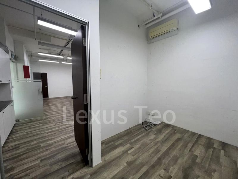 Light Industrial (B1) for Sale: Tradehub 21 - Image 2