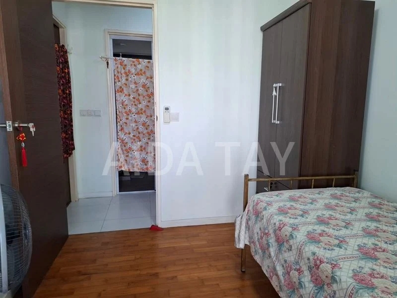 Common Room (HDB) for Rent in  90 Dawson Road - Image 3