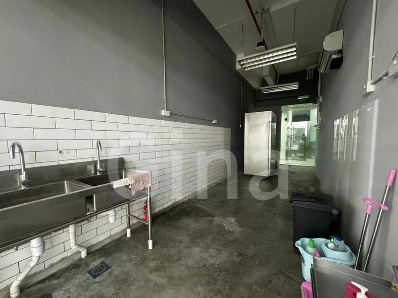 Shop / Shophouse for Rent: The Promenade @ Pelikat - Image 2