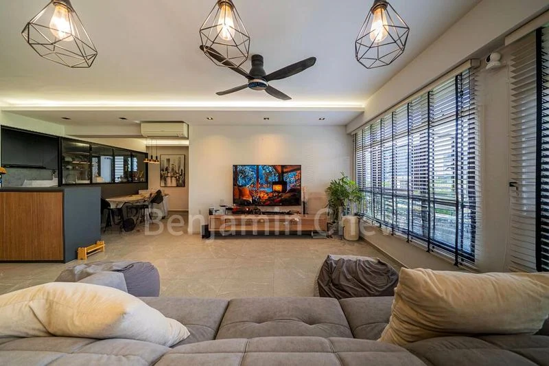 5 Room (5I) HDB for Sale in  609A Tampines North Drive 1 - Image 1