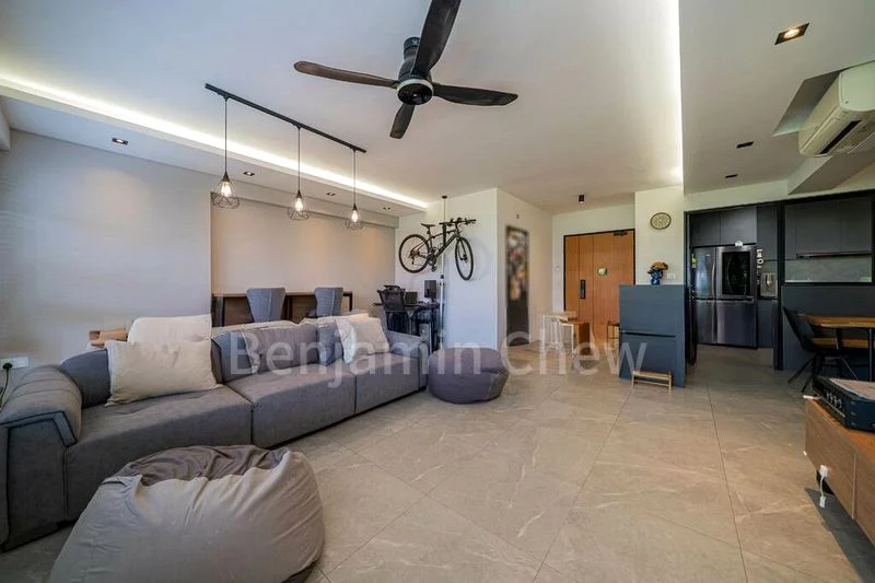 5 Room (5I) HDB for Sale in  609A Tampines North Drive 1 - Image 4