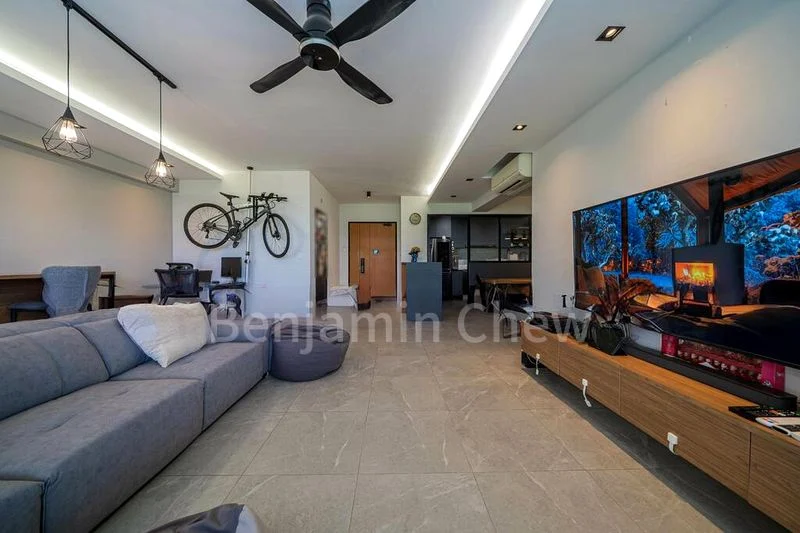 5 Room (5I) HDB for Sale in  609A Tampines North Drive 1 - Image 3