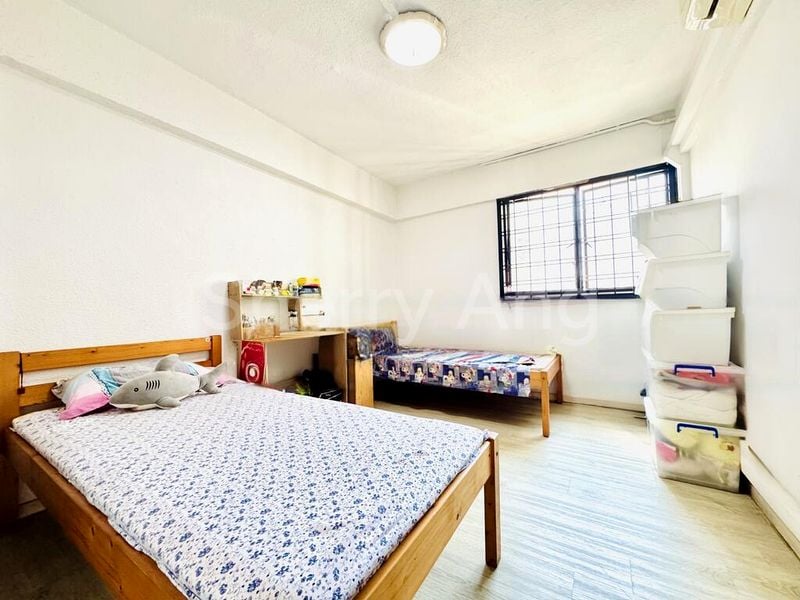 4 Room (4NG) HDB for Sale in  227 Yishun Street 21 - Image 5