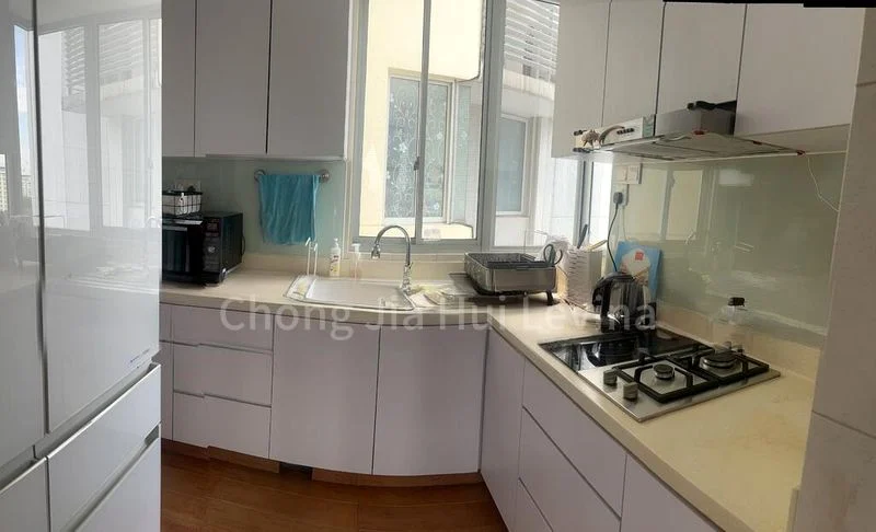 2 Bed Apartment (Condo) for Rent in  Astor - Image 3
