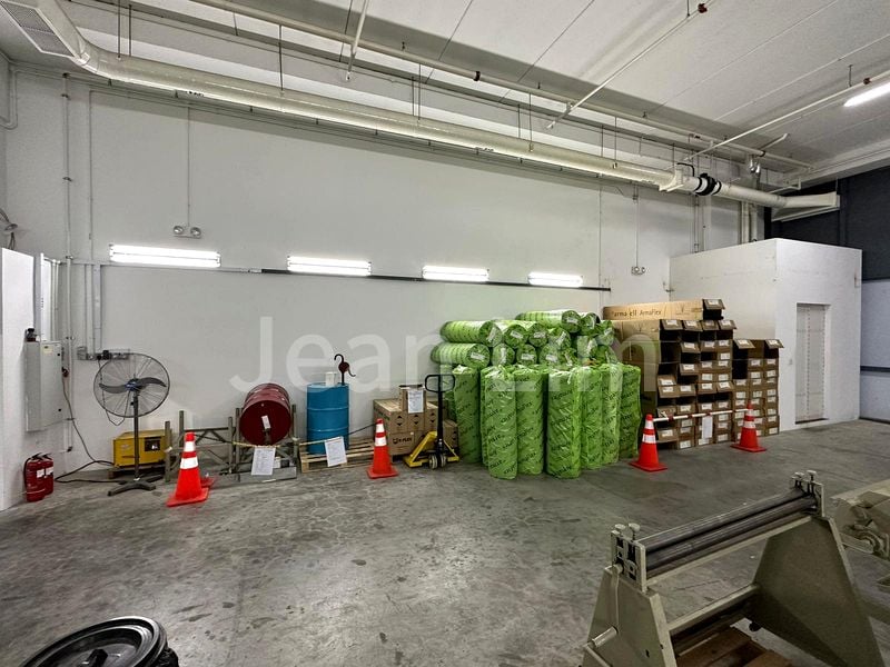 Factory / Workshop (B2) for Sale in Revv - Image 3