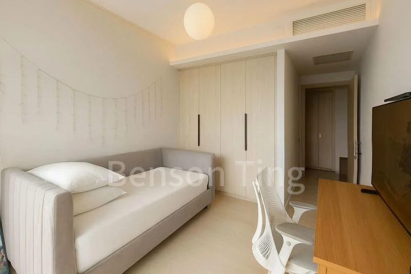 3 Bed Condo for Sale in  The Azure - Image 2