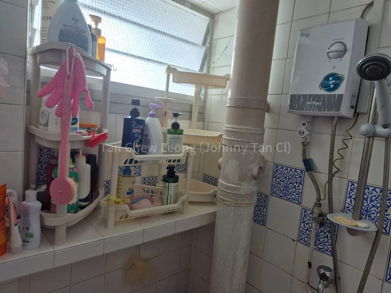 Common Room (HDB) for Rent in 171 Lorong 1 Toa Payoh - Image 2