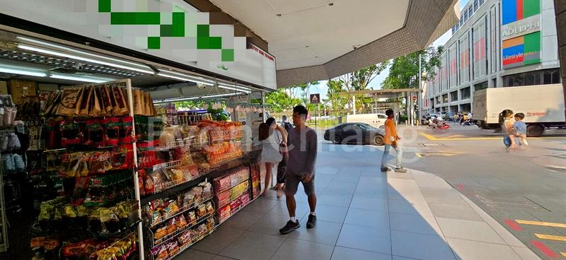 Other Retail for Sale: Peninsula Plaza, Shop - Image 2